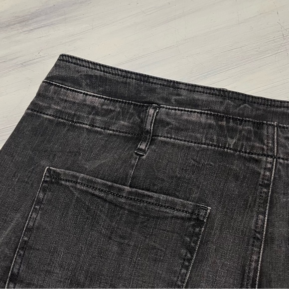 Express Extreme High Rise Black Stretch Denim Mini Skirt Sz 16 Fray Hem - Picture 5 of 8